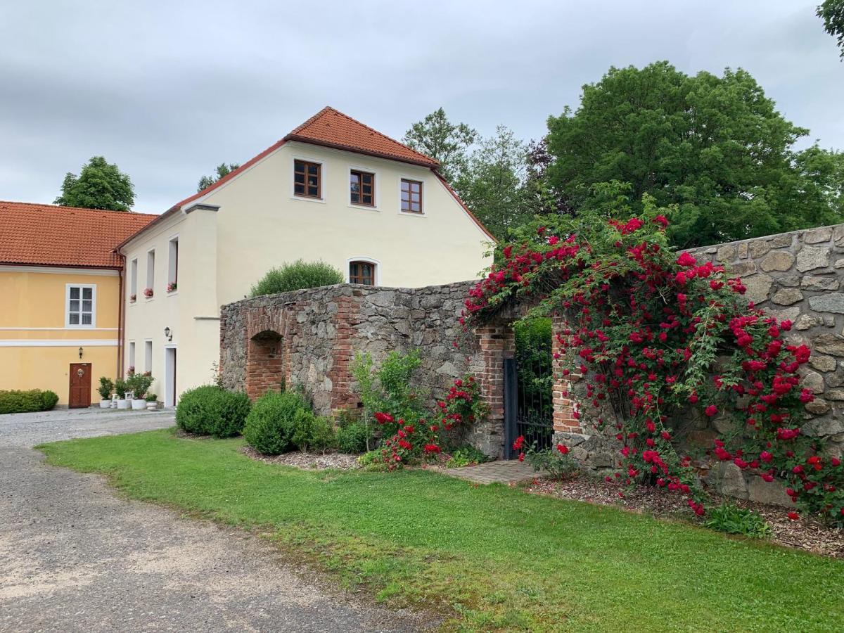 Zamek Jindrichovice Hotel Kolinec Kültér fotó