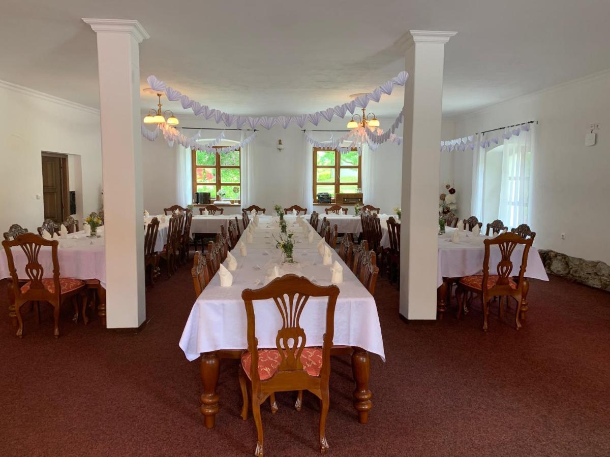 Zamek Jindrichovice Hotel Kolinec Kültér fotó