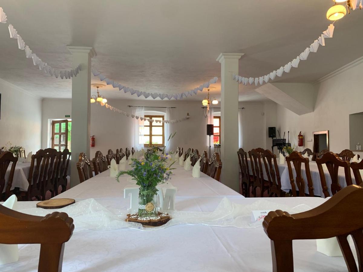 Zamek Jindrichovice Hotel Kolinec Kültér fotó