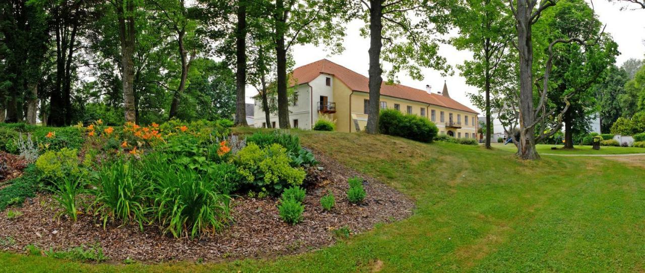 Zamek Jindrichovice Hotel Kolinec Kültér fotó